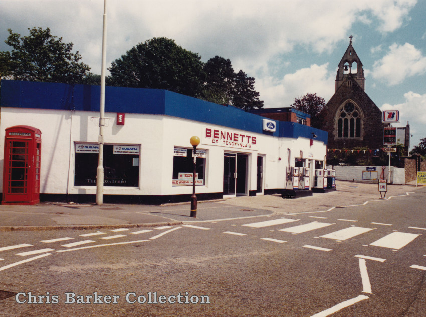 An old photo of Bennetts garage in Tongwynlais from the late 1980s.