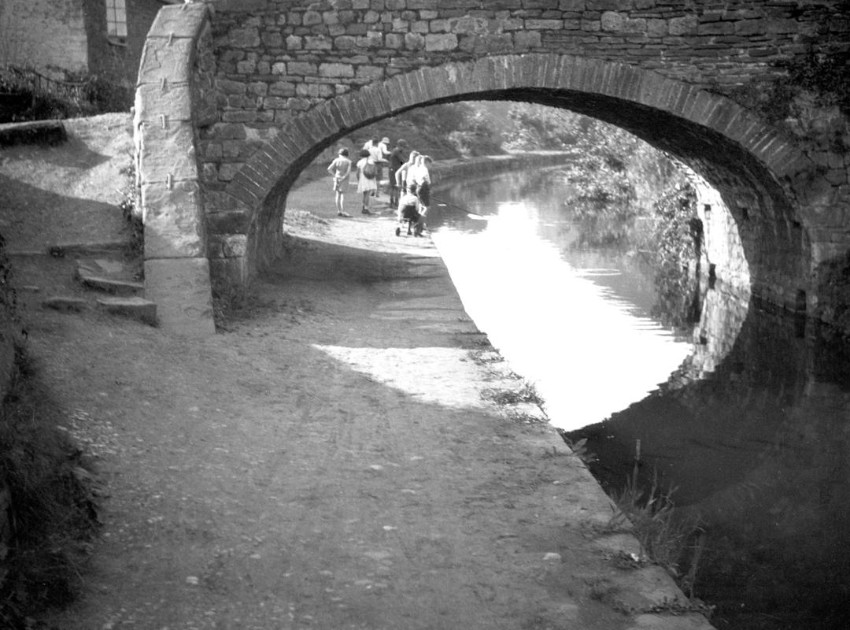 A group of children underneath Ivy House Bridge on the Glamorganshire Canal.